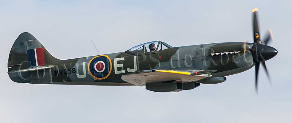 Supermarine Spitfire MkXIV JE-J MV268